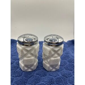 Vintage Milk Glass Salt Pepper Shakers Silver Tone Tops Geometric Design